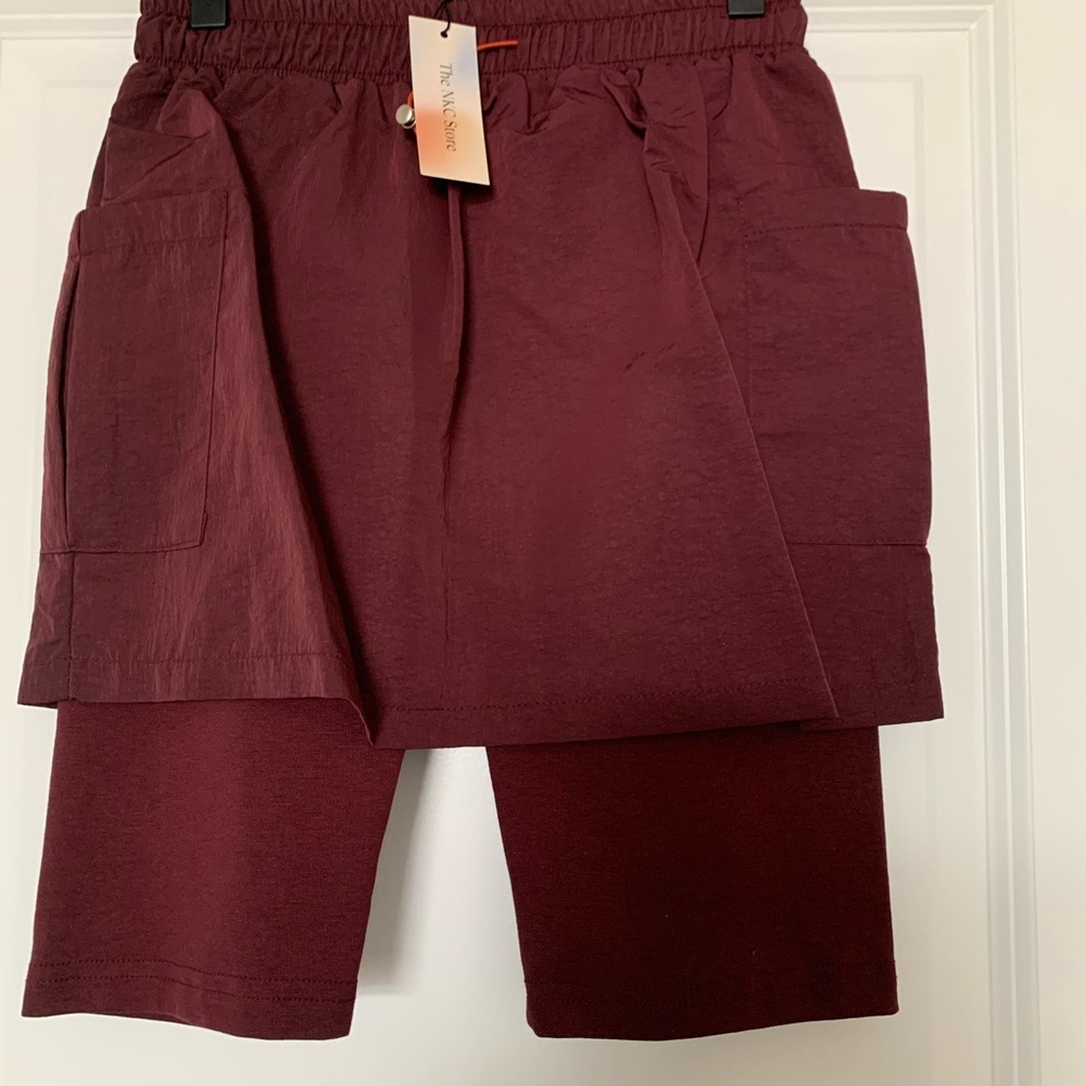 NWT Women's NKC/HWYL Maroon Biker Skirt. Small. O/S.